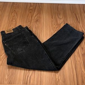 levi’s black jeans